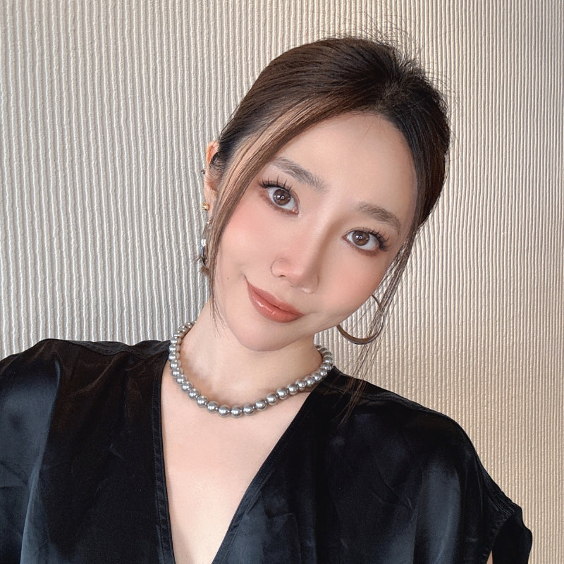 18KGP 倪妮風灰真珠ネック