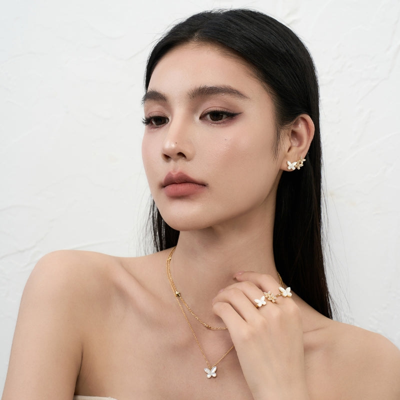 18KGP 白蝶貝蝶ピアス