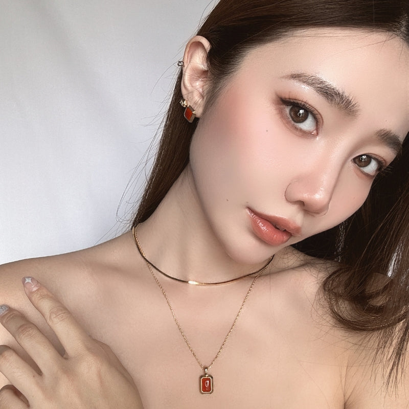 紅瑪瑙角形メッキピアス