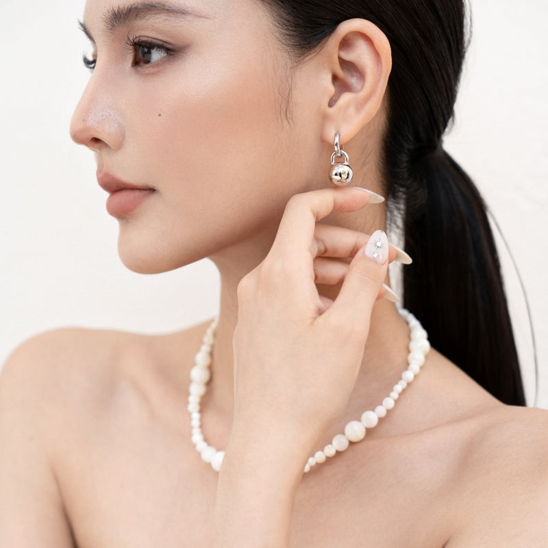 ins風小球メッキピアス