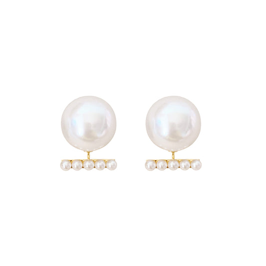 AB 面真珠メッキピアス