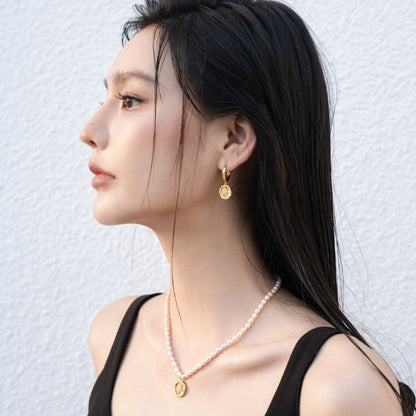 八芒星ジルコニア光沢ピアス