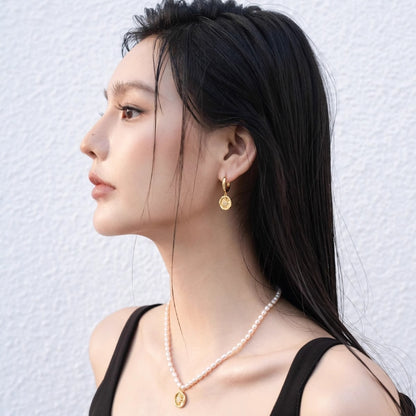八芒星ジルコニア光沢ピアス