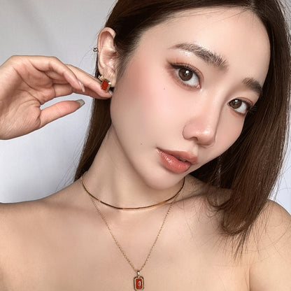 紅瑪瑙角形メッキピアス