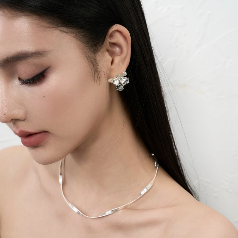 銀製蛇骨波紋クローザネック