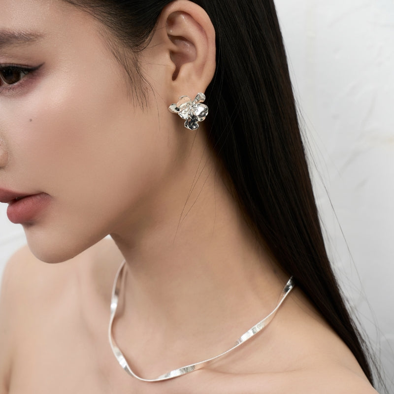 銀製蛇骨波紋クローザネック