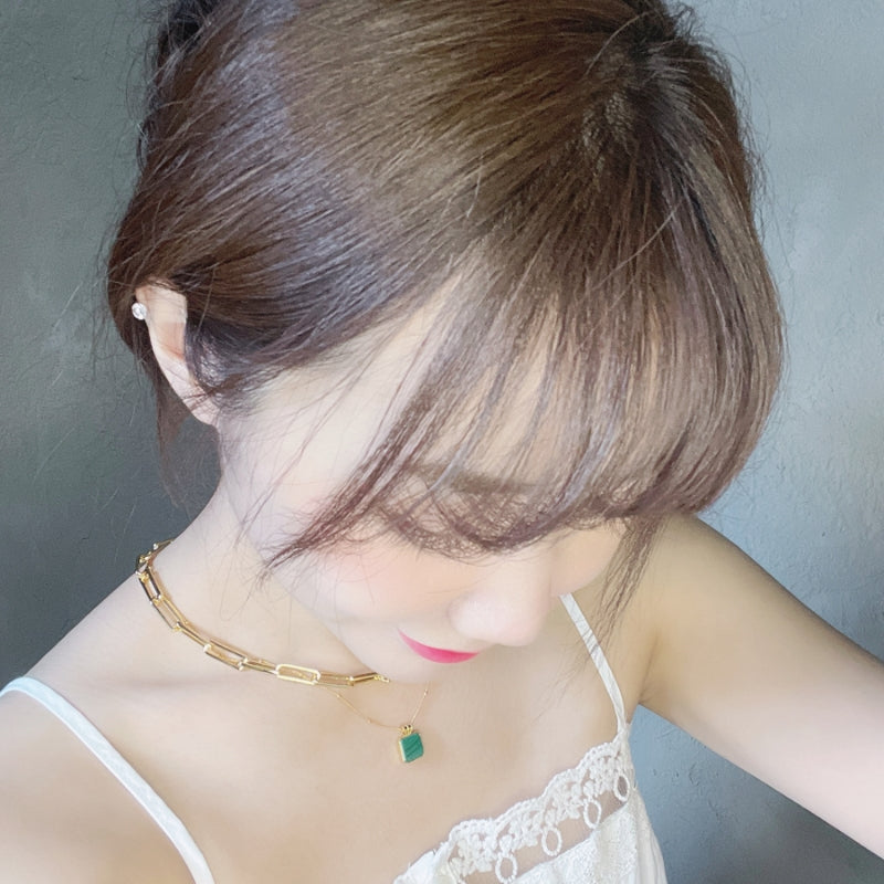 宝石レアネック光沢